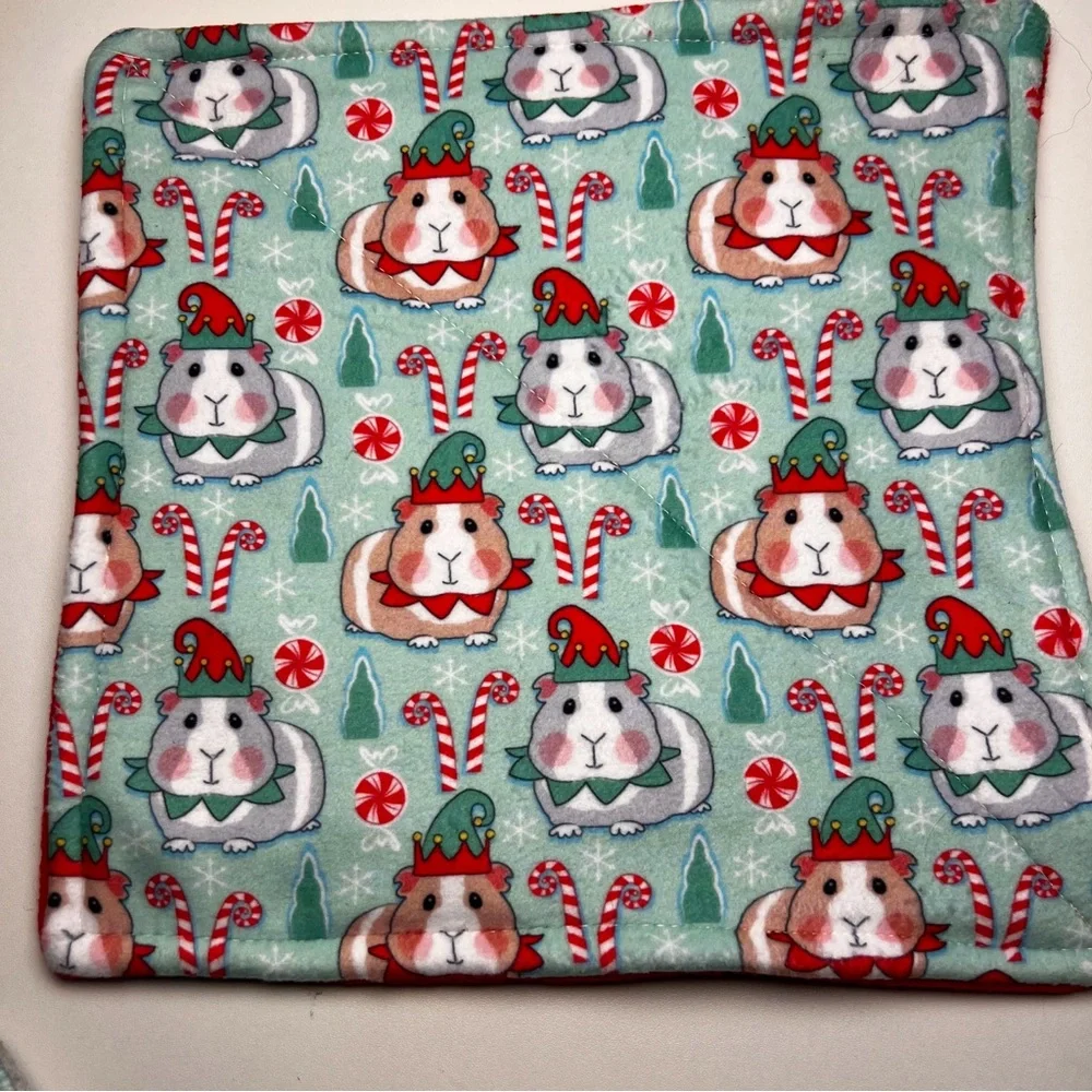 Christmas Holiday Pack Piddle Pee Pads Guinea Pigs x4 Fleece Reversible New